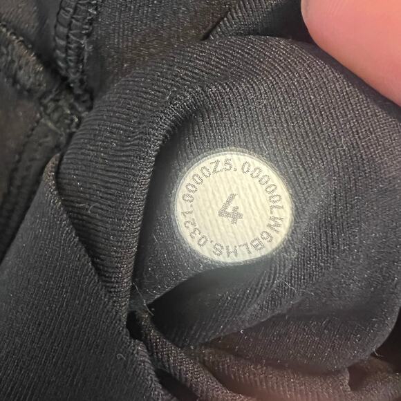 Lululemon Black Swift Speed High-Rise Crop 21" Size 4 - Picture 3 of 11